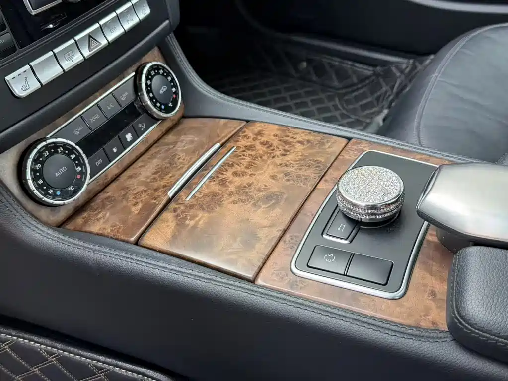 Mercedes-Benz CLS 2015 — фото 13