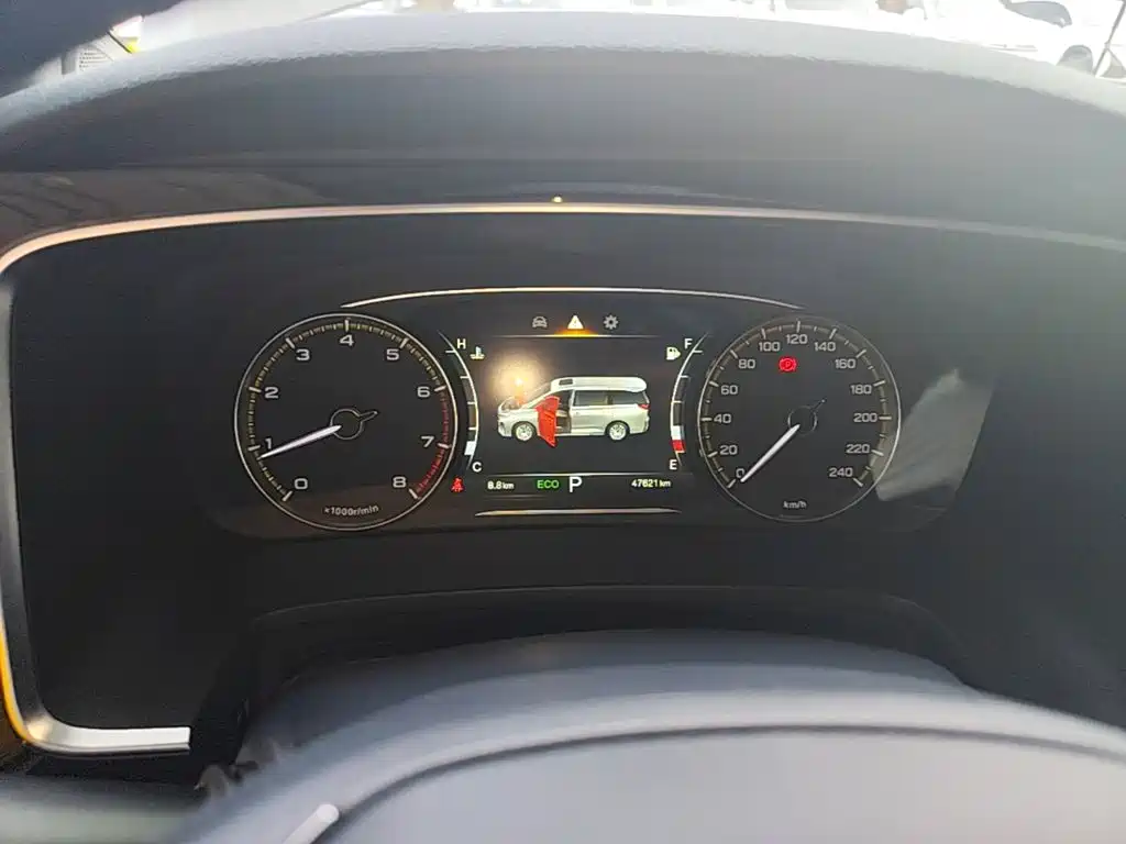 GAC Trumpchi M8 2025 — фото 12