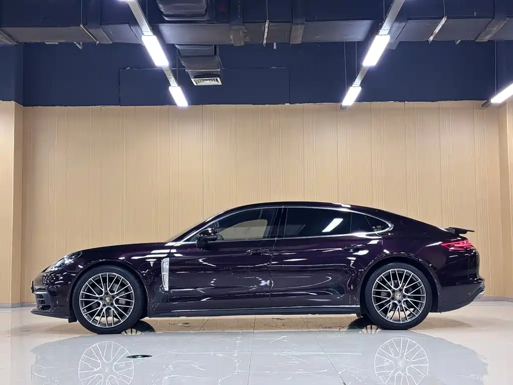 Porsche Panamera 2017 — фото 9