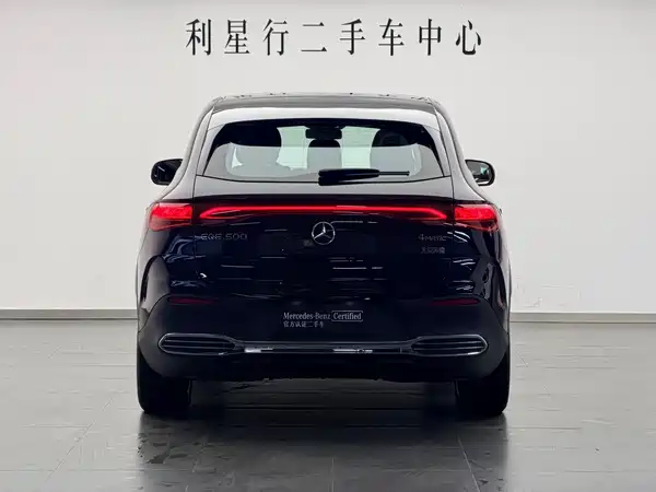 Mercedes-Benz EQE SUV 2025
