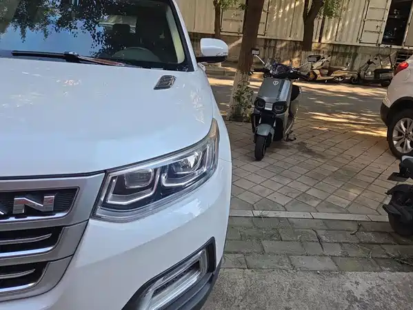 Changan CS95 2017