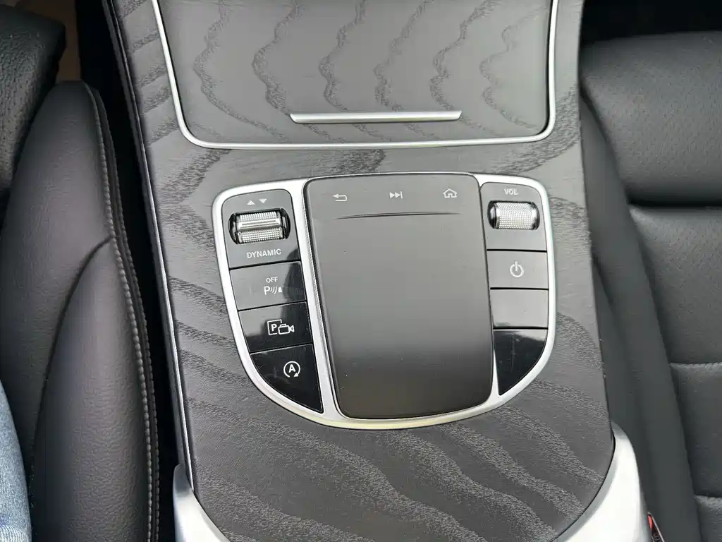 Mercedes-Benz C-Class 2019 — фото 20