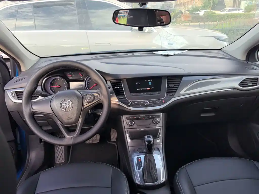 Buick Verano 2017 — фото 10