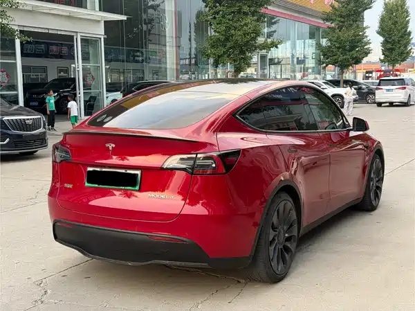 Tesla Model Y 2022