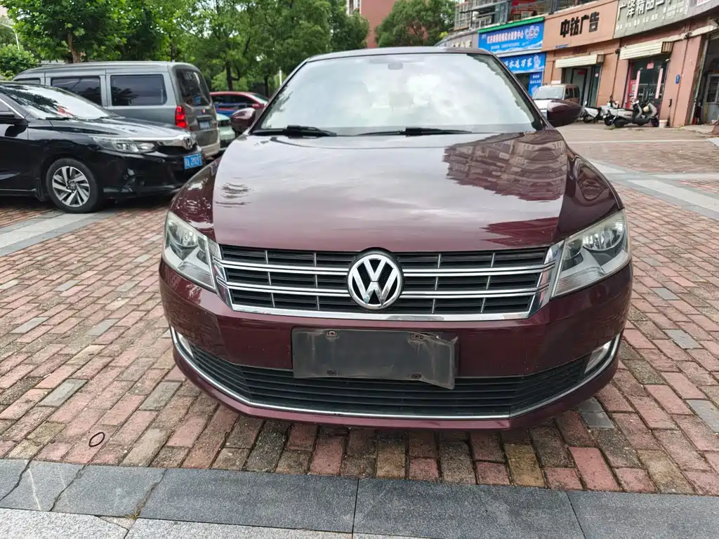 Volkswagen Lavida 2013