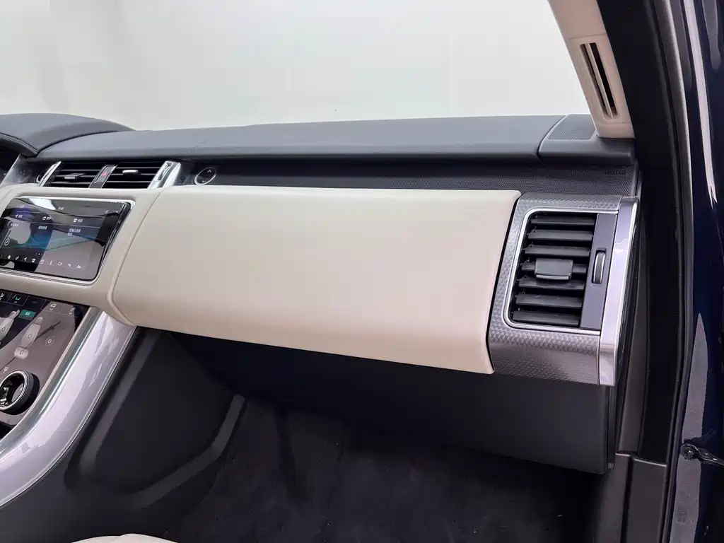 Land Rover Range Rover Sport 2022 — фото 23