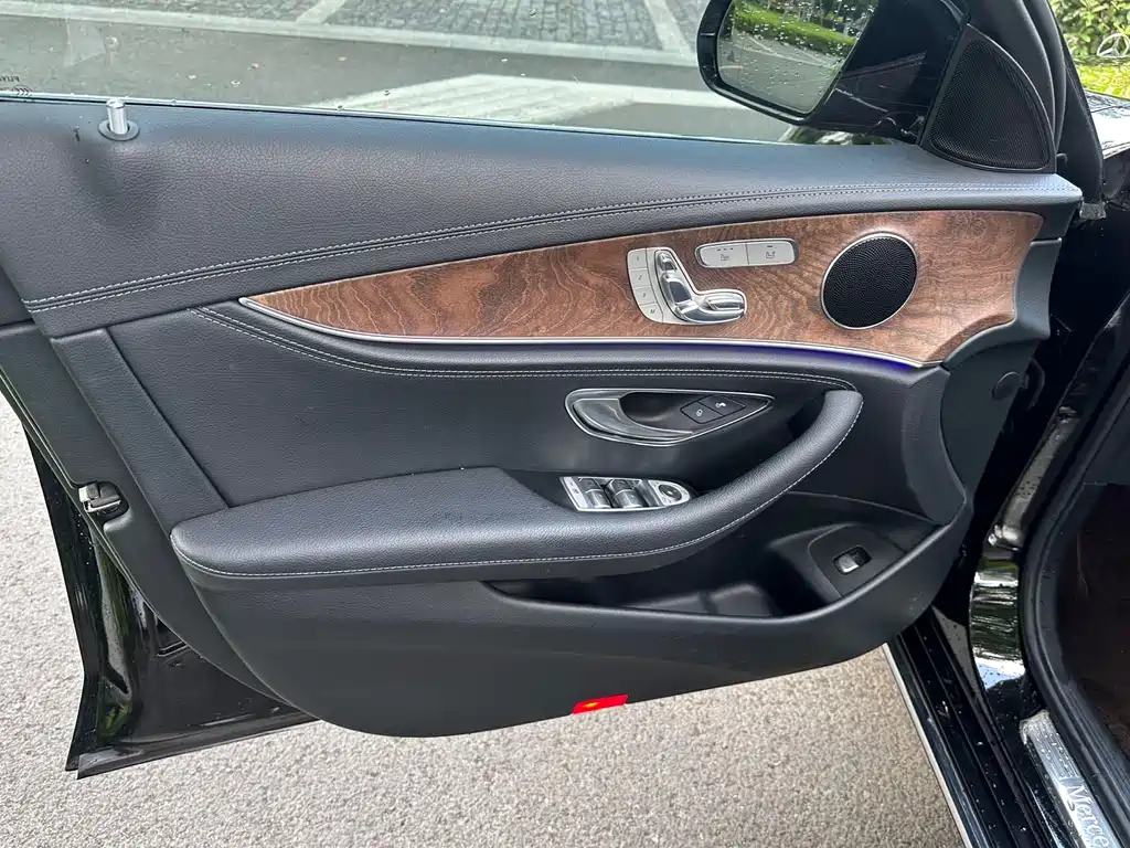 Mercedes-Benz E-Class 2017