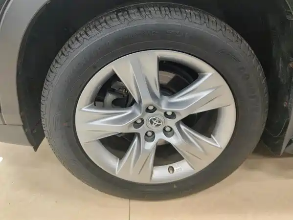 Toyota Highlander 2016
