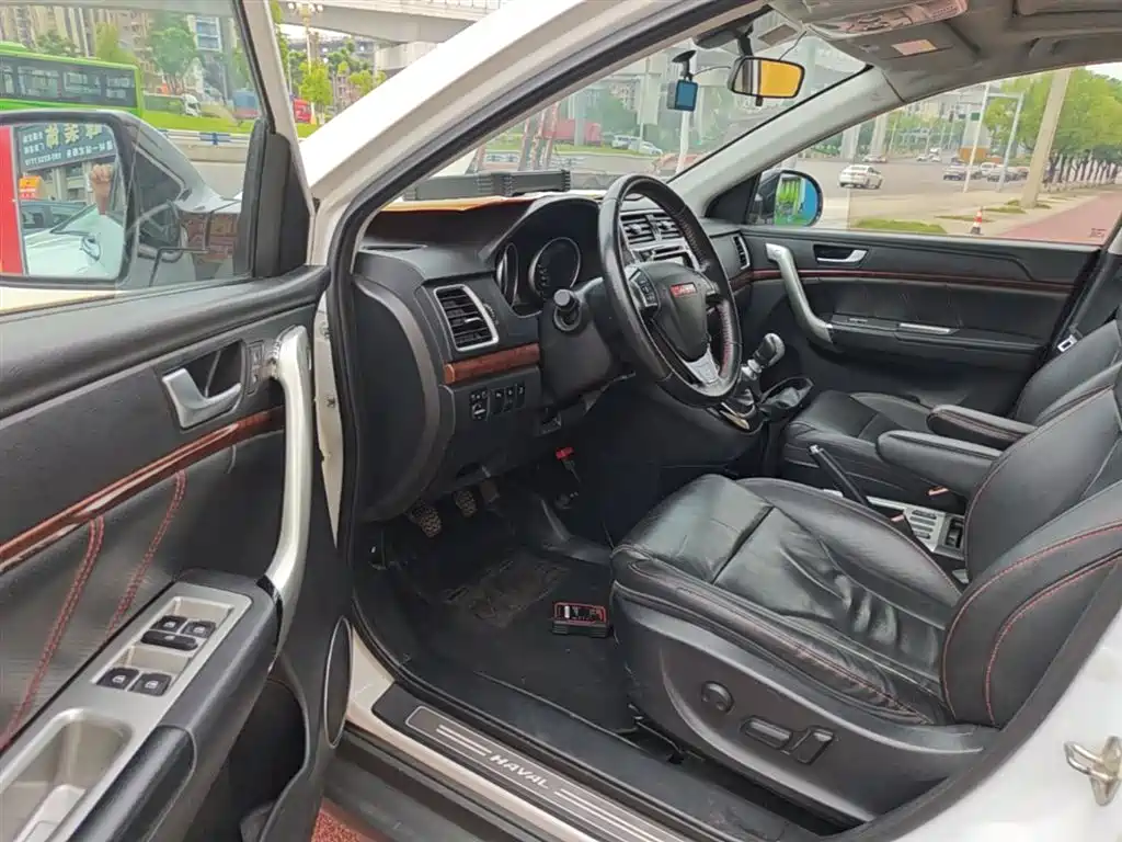 Haval H6 2015 — фото 16