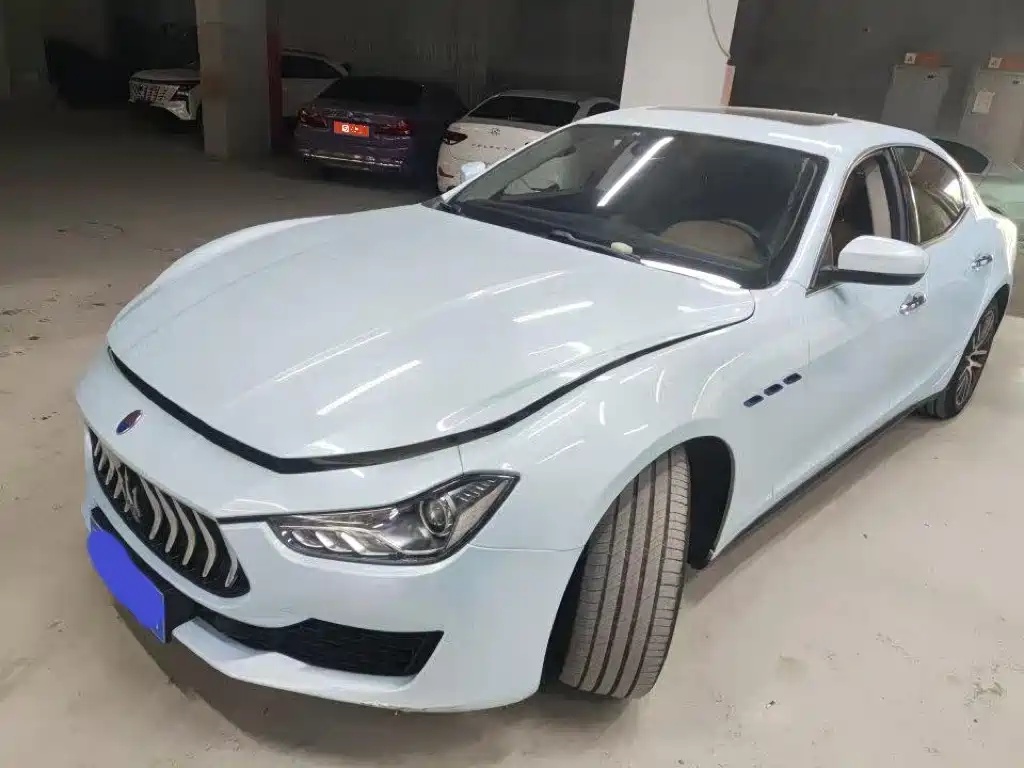 Maserati Ghibli 2021