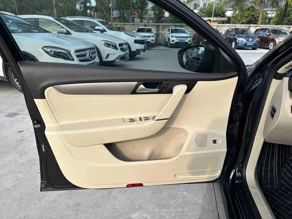 Volkswagen Magotan 2015
