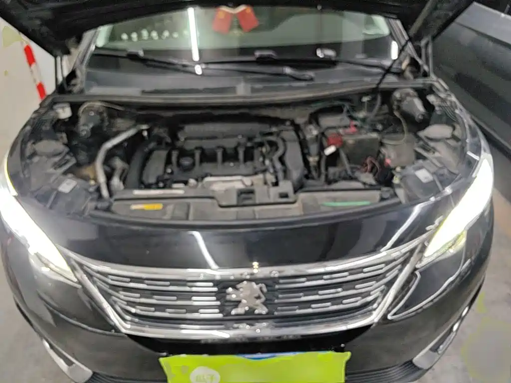 Peugeot 5008 2017 — фото 16