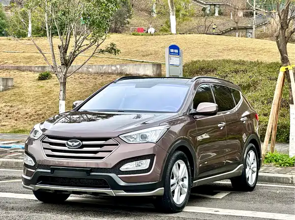 Hyundai Santa Fe 2013