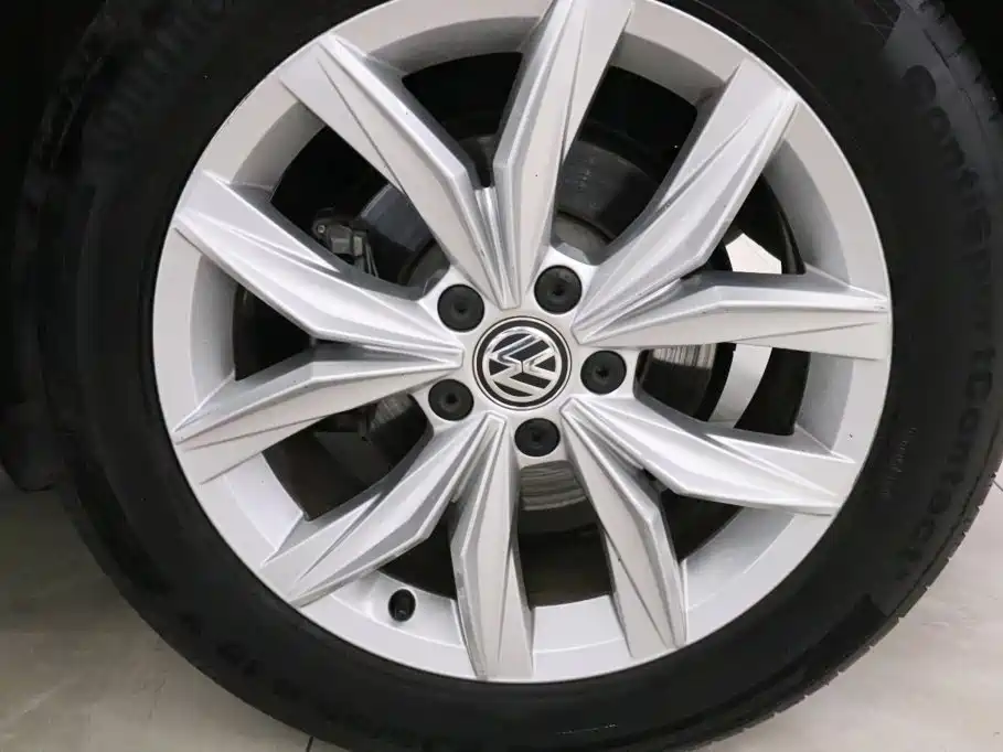 Volkswagen Tiguan 2019 — фото 20
