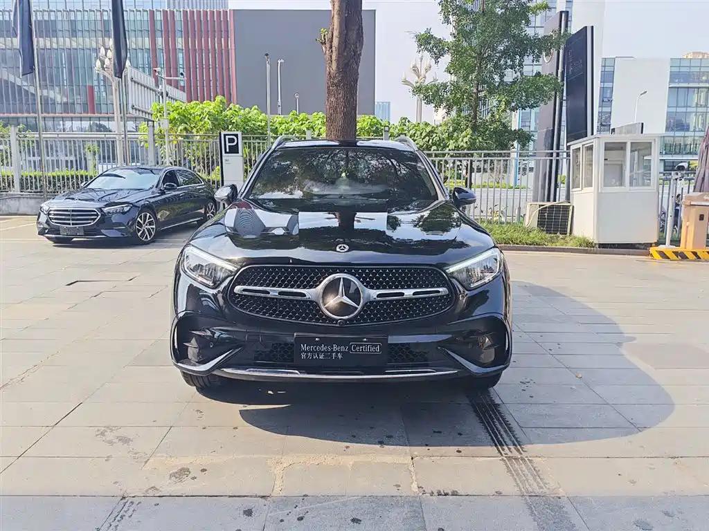 Mercedes-Benz GLC 2025