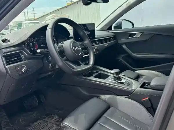 Audi A4 2022