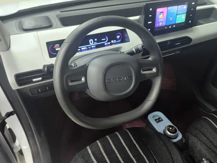 Geely Galaxy Panda 2024 — фото 15
