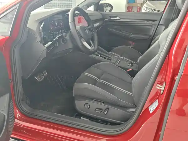 Volkswagen Golf 2022