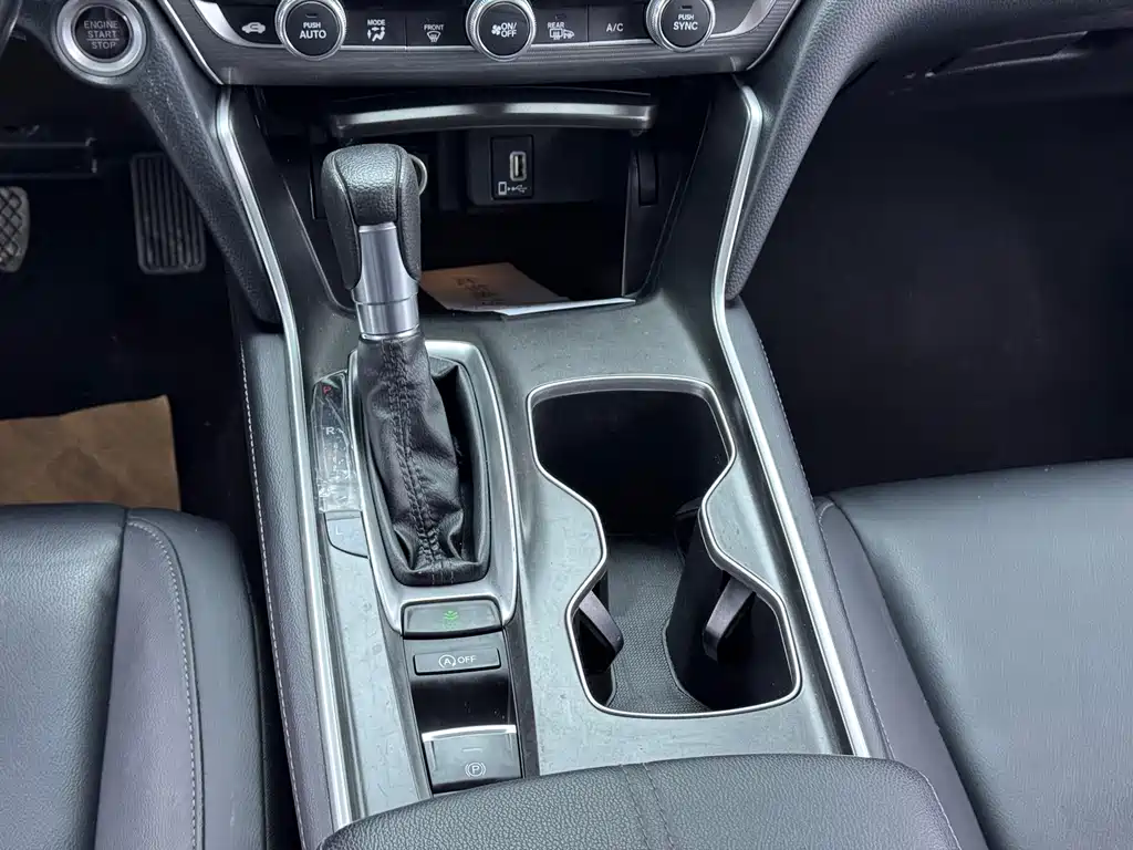Honda Accord 2022 — фото 13