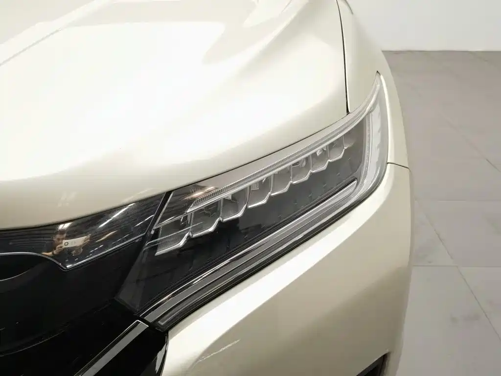 Honda UR-V 2017 — фото 7