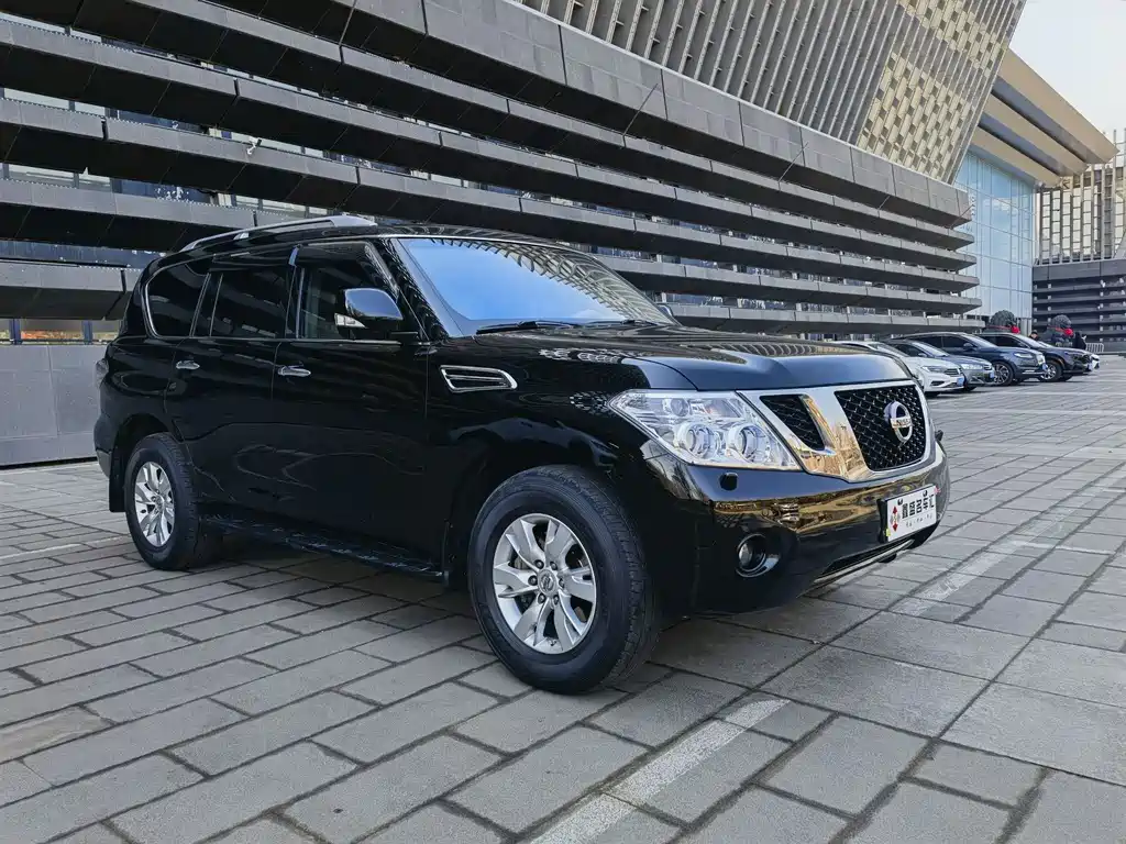 Nissan Patrol 2016 — фото 3