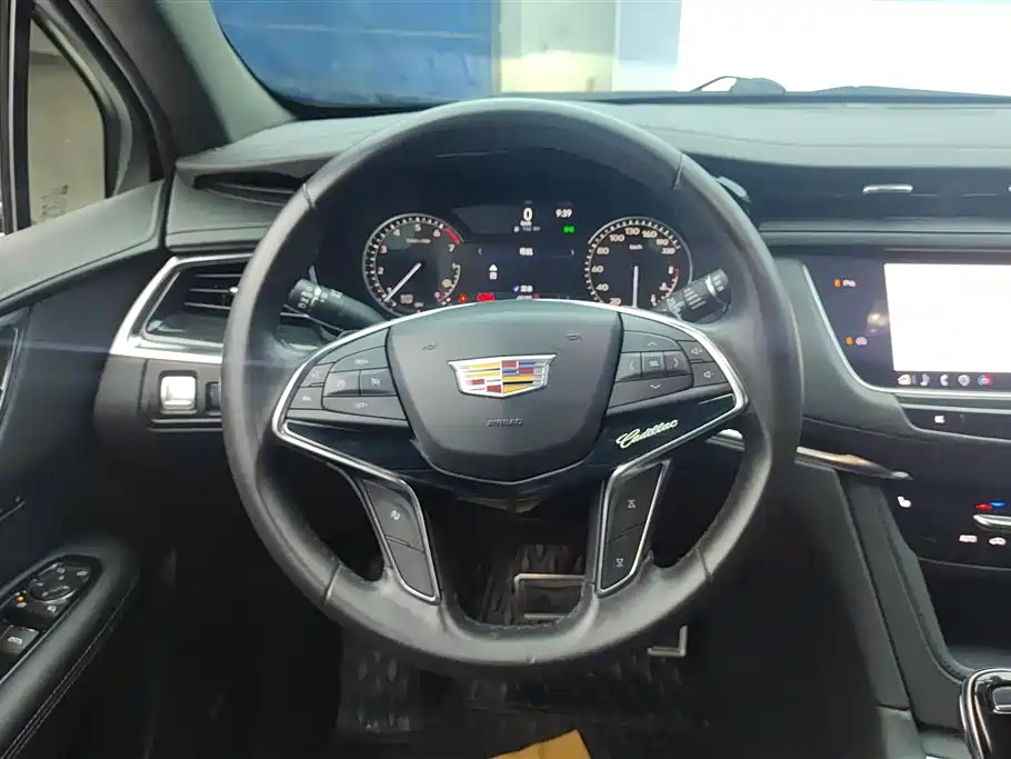 Cadillac XT5 2020 — фото 15