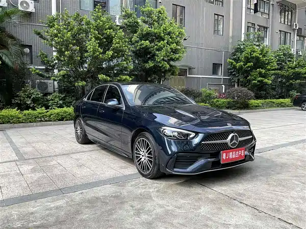 Mercedes-Benz C-Class 2022