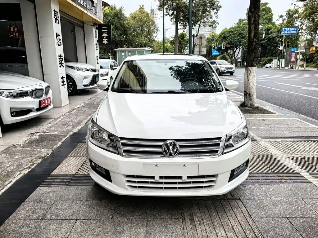 Volkswagen Santana 2013