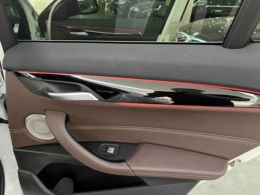 BMW X2 2023 — фото 12