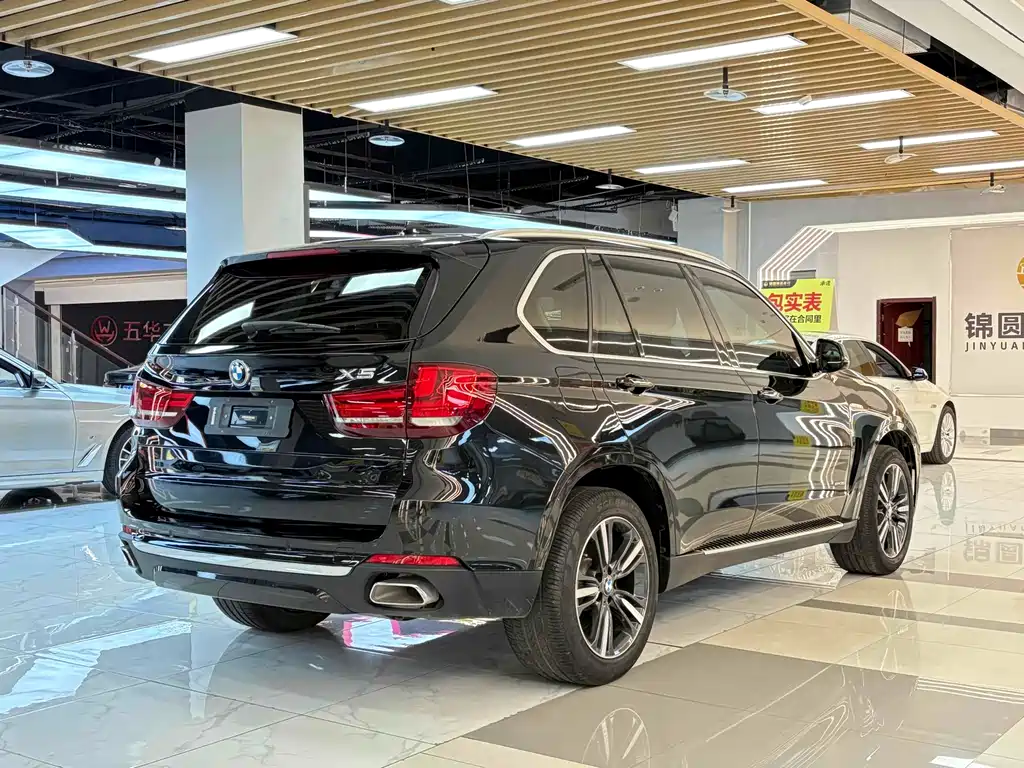 BMW X5 2018 — фото 5
