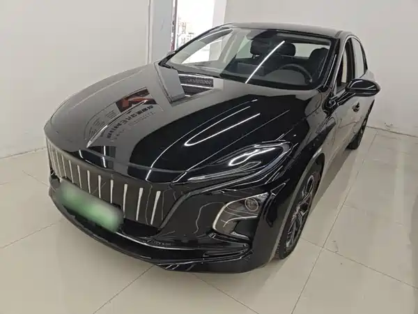 Hongqi E-QM5 2024