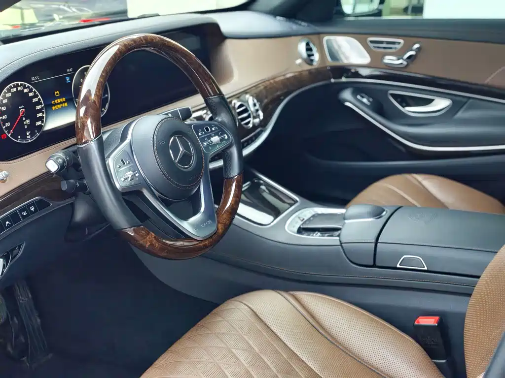 Mercedes-Benz Maybach S-Class 2019 — фото 12