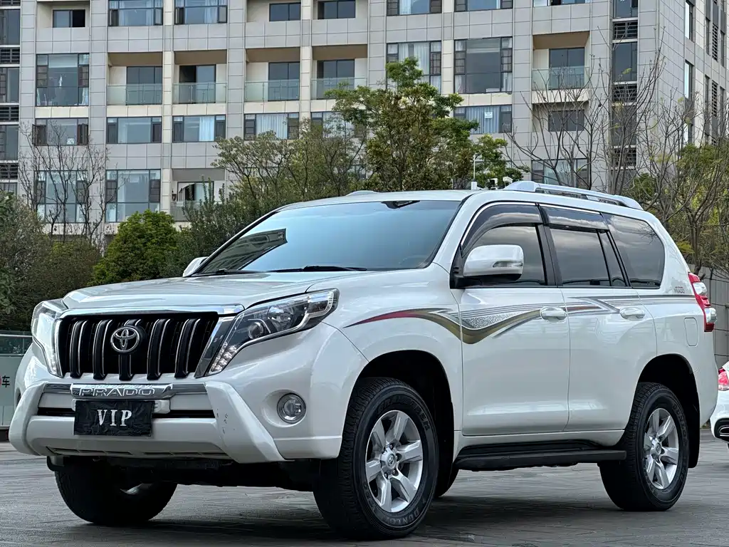 Toyota Prado 2017 — фото 1