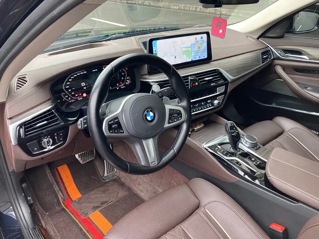 BMW 5 Series 2021