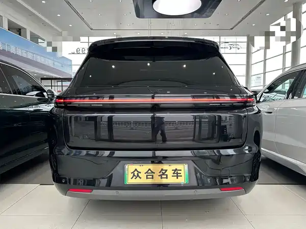 Li Auto L8 2023