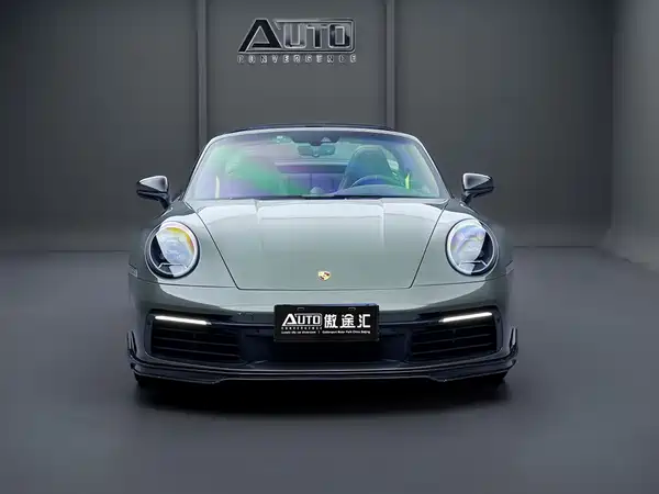 Porsche 911 2021