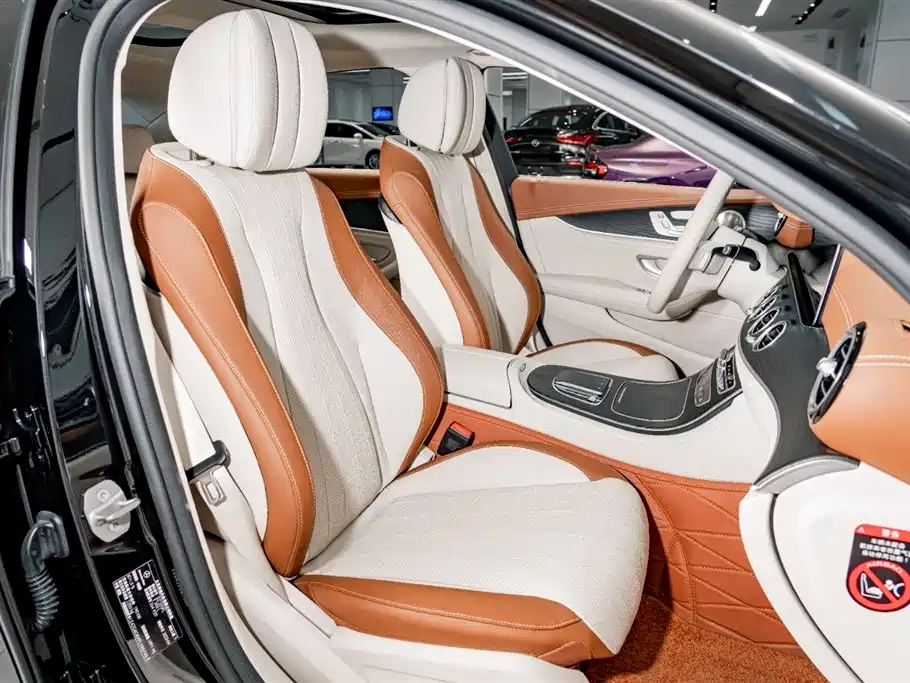 Mercedes-Benz E-Class 2023 — фото 19