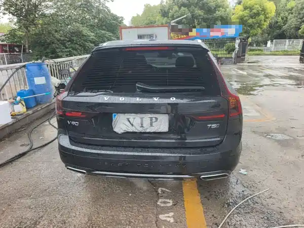 Volvo V90 2020