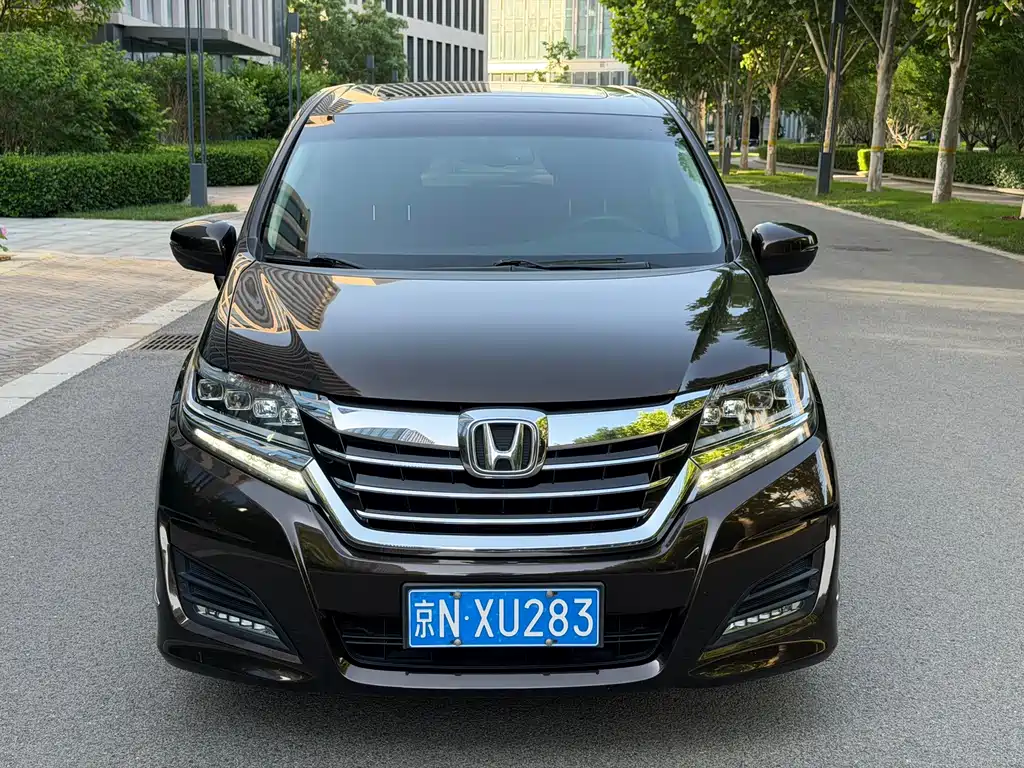 Honda Elysion 2018 — фото 2