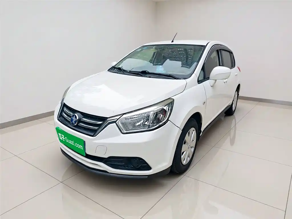 Venucia R50 2016