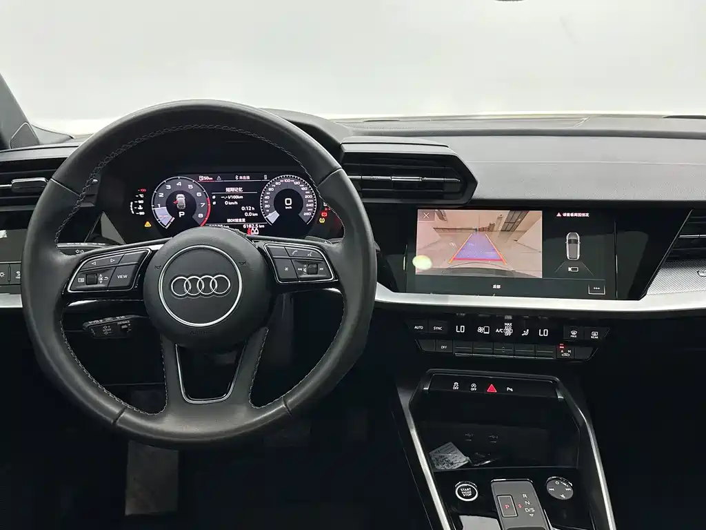 Audi A3 2023 — фото 11