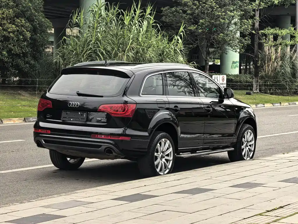 Audi Q7 2014 — фото 6
