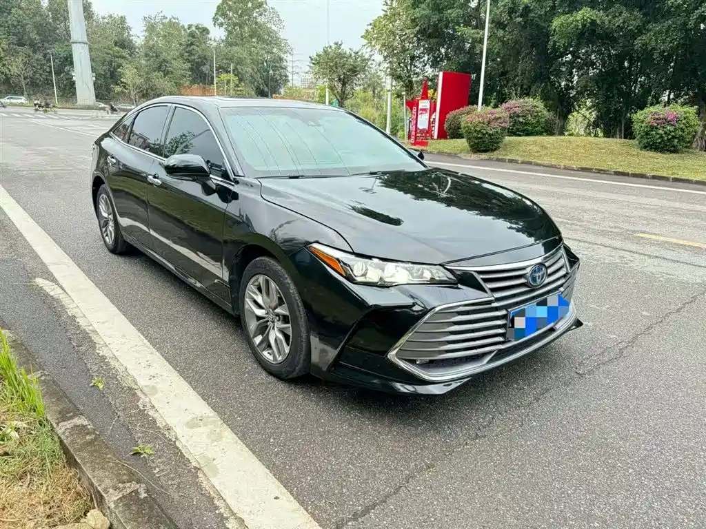 Toyota Avalon 2020 — фото 1