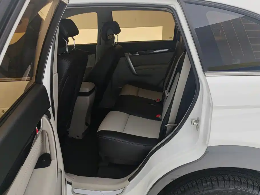 Chevrolet Captiva 2015 — фото 11
