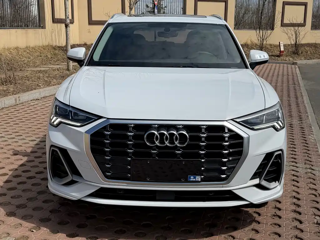Audi Q3 2022