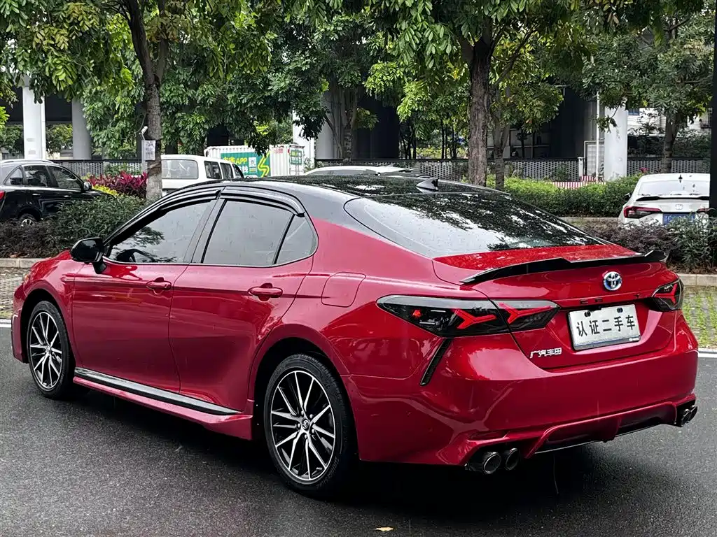 Toyota Camry 2022 — фото 21