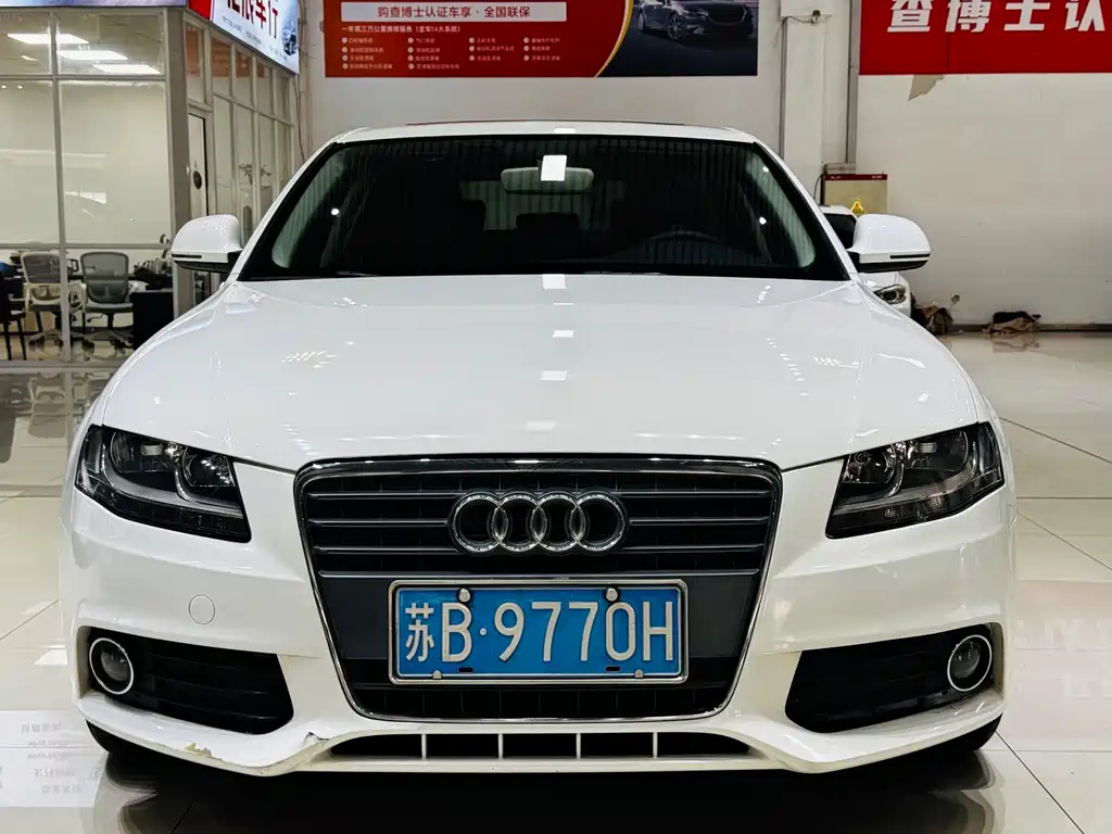 Audi A4L 2011
