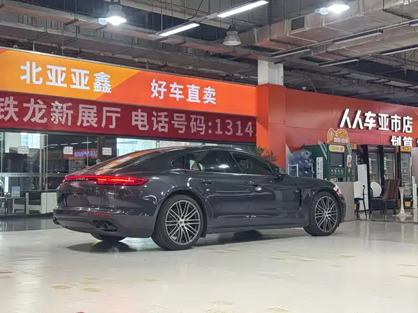 Porsche Panamera 2019