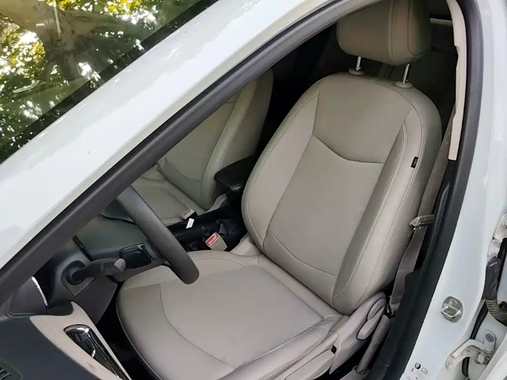 Chevrolet Cruze 2015 — фото 15