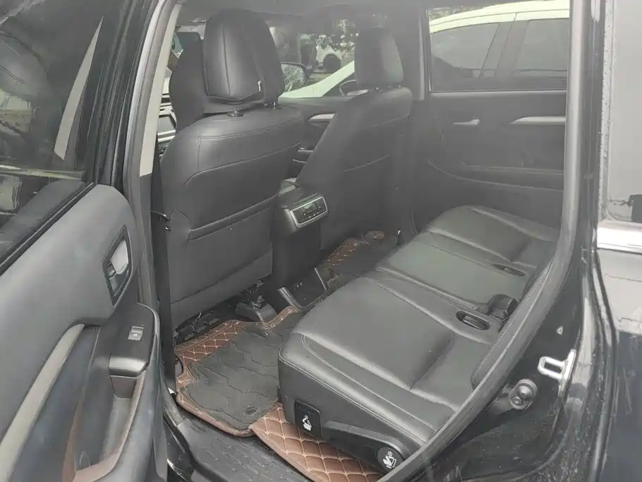 Toyota Highlander 2018 — фото 11